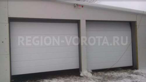 Утепленные гаражные ворота 2200х1800 с вертикальным подъемом