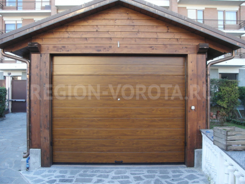 Секционные гаражные ворота DoorHan RSD-01 2300х1900