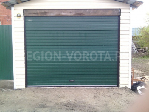 Секционные ворота с торсионным механизмом 3100х2200 для гаража
